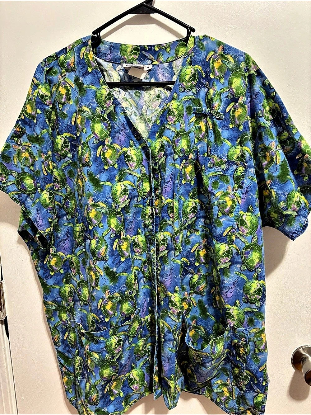 S.C.R.U.B.S. Women's Turtle Print Scrub Top XL
